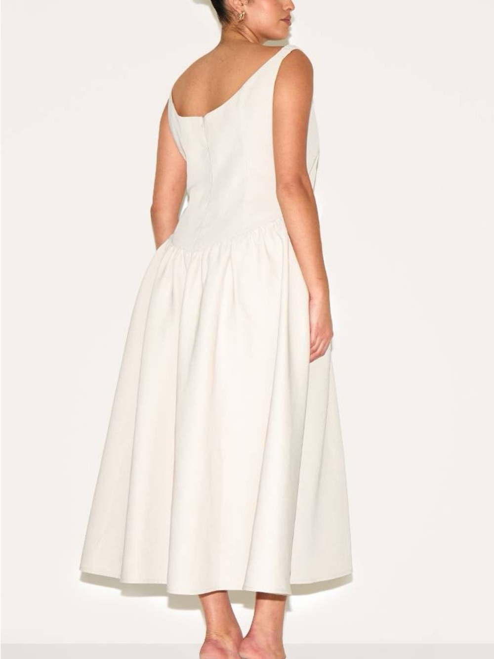 PrettyLittleThing Cream Scoop-Neck Midi Dress - Picture 2 of 5